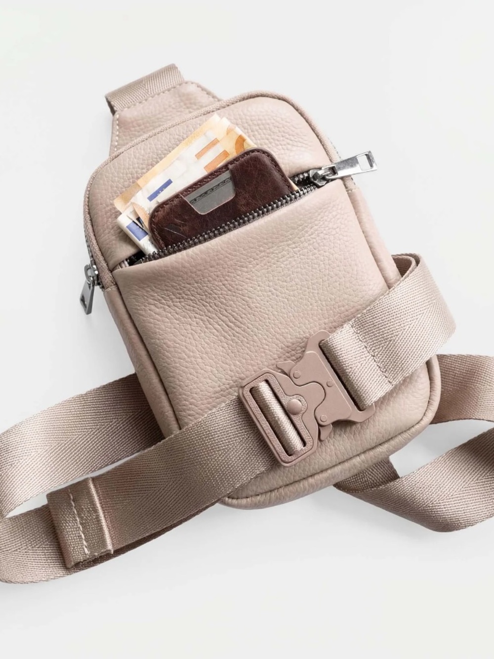 NWT~Concept Global~Beige Leather Travel Sling Bag~Large - Picture 4 of 7